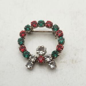 Vintage Christmas Wreath Brooch Red Green Clear Rhinestone Silver Tone Lapel Pin